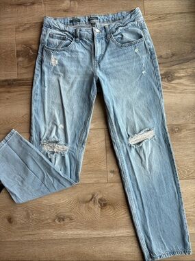 Mid Rise Straight Women’s Jeans